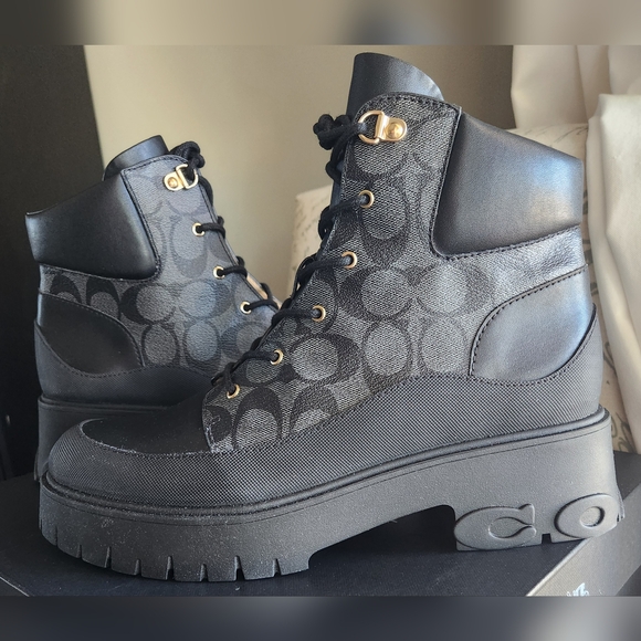 COACH Royce Sig Boot Black & Coal NWT - Picture 4 of 13
